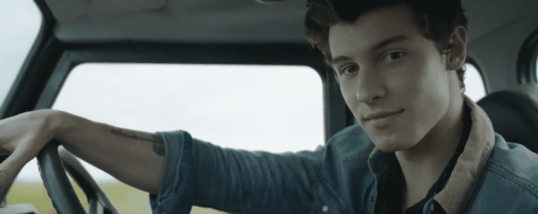 MTV EMA: Shawn Mendes torna a casa pieno di premi