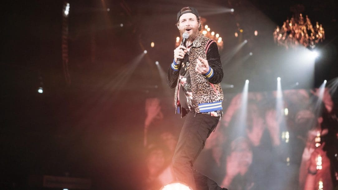 Jovanotti apre il tour di “Oh, Vita!”: una festa alla portata di tutti