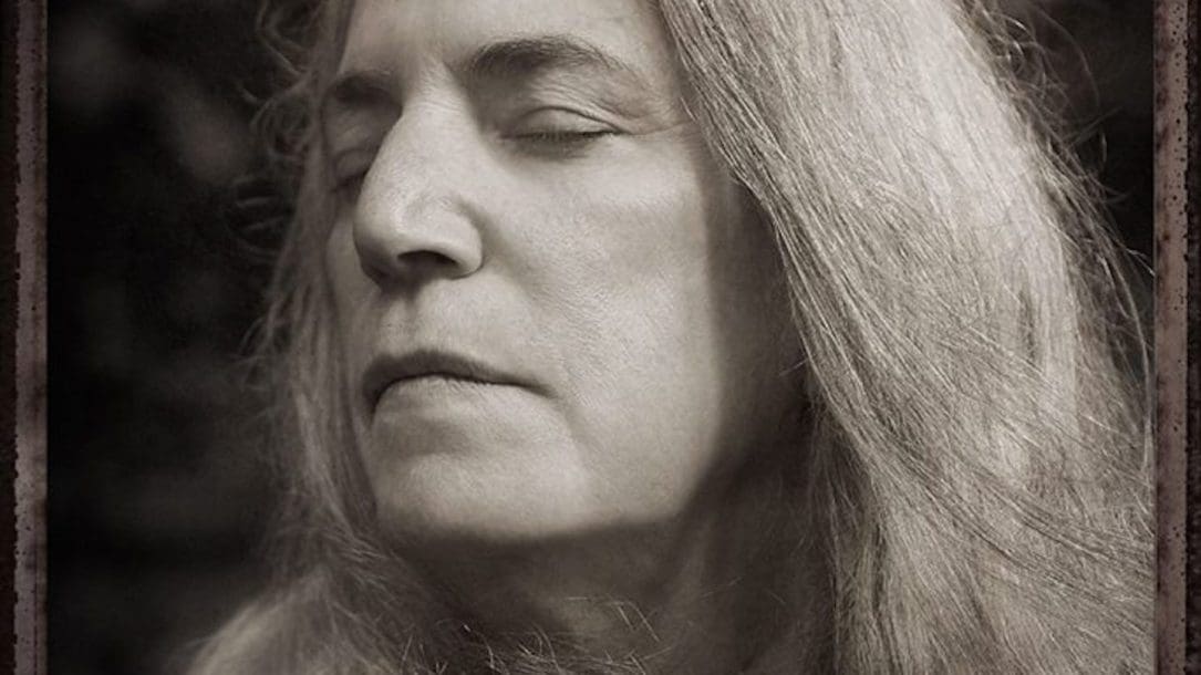 Patti Smith si esibisce stasera, martedì 17, alle 19 in diretta per Milano