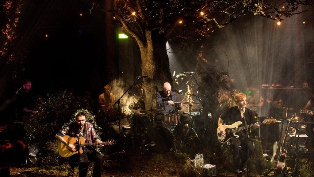 “Fra Mariah Carey e Layne Staley”: intervista ai Biffy Clyro sul loro MTV Unplugged