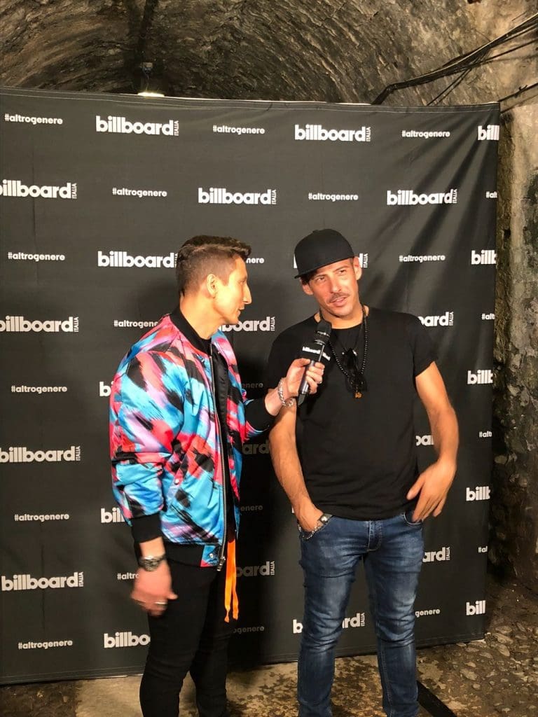 Francesco Gabbani ai microfoni di Billboard Italia durante i Wind Music Awards
