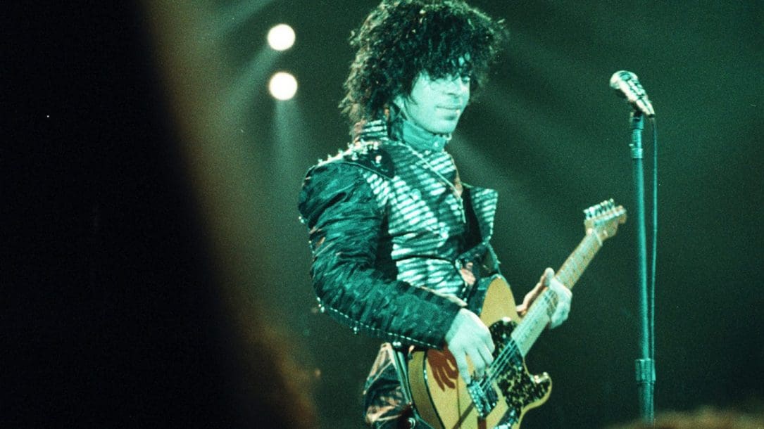 Prince: è uscito l'album postumo Piano & a Microphone 1983