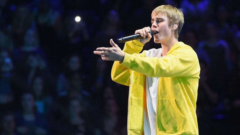 Justin Bieber si racconta: le droghe, i problemi della fama e il rapporto con Dio