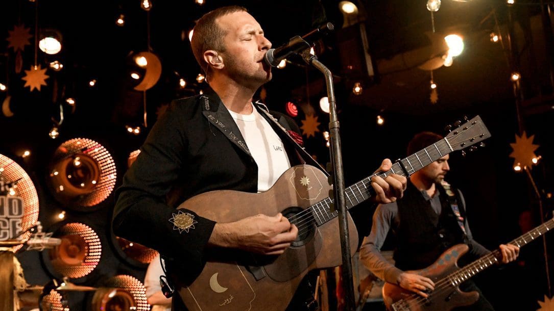 Chris Martin . I Coldplay hanno pubblicato un nuovo EP in acustico