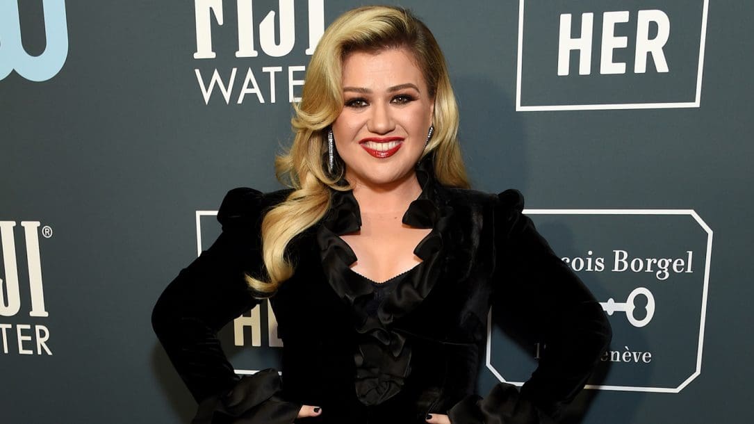 Kelly Clarkson presenterà i Billboard Music Awards 2020