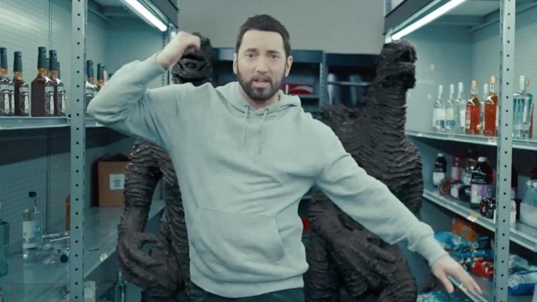 Eminem nel video di Godzilla