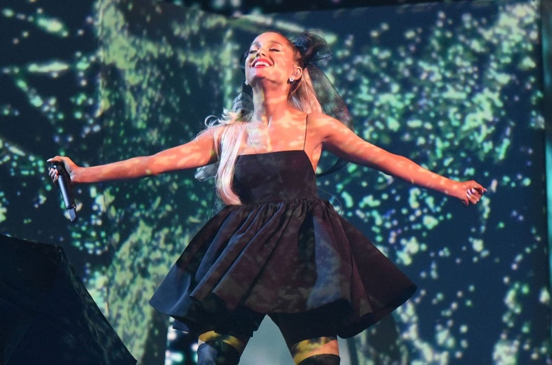 Ariana Grande e Lorde spingono i fan ad andare a votare con la loro musica