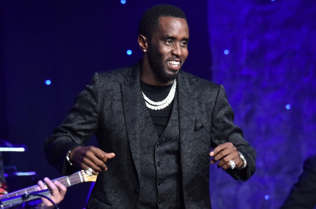 Diddy regala alla madre un milione di dollari e una Bentley