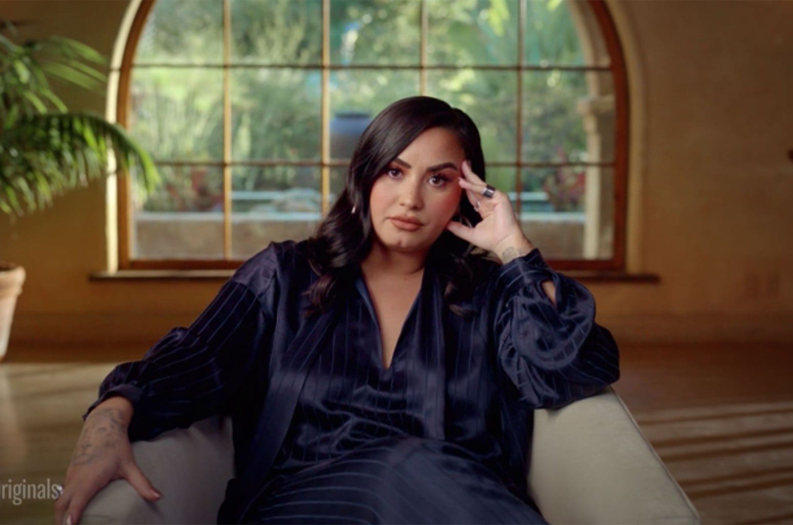 “Dancing with the Devil” di Demi Lovato è una lezione contro l’ipocrisia