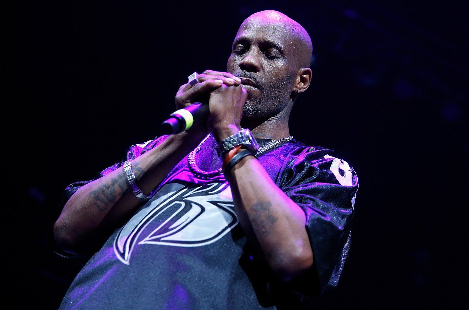 DMX: famiglia e fan riuniti fuori dall’ospedale tra preghiere e canzoni