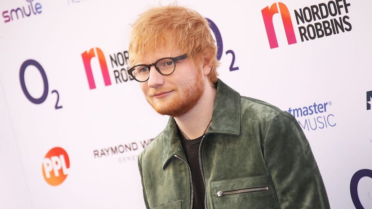 Ed Sheeran vampiro glam nel video del nuovo singolo “Bad Habits”