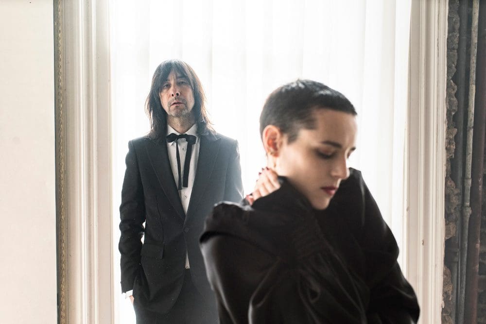 Bobby Gillespie e Jehnny Beth - foto di Sam Christmas - 2