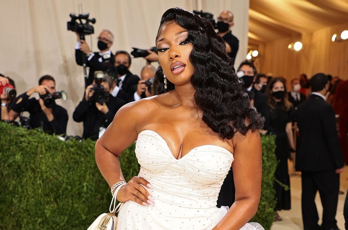 Megan Thee Stallion al Met Gala nei panni di “Megan Monroe”