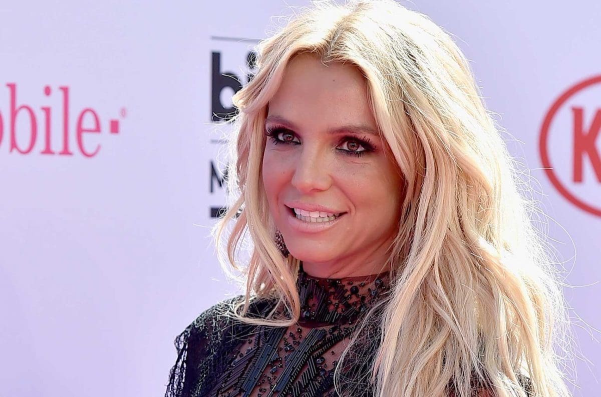 Britney Spears, l’avvocato chiede le dimissioni immediate del padre dalla conservatorship