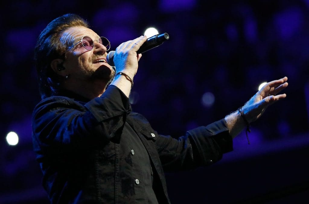 Bono degli U2 durante l'eXPERIENCE + iNNOCENCE TOUR alla Capital One Arena di Washington DC, 2018.