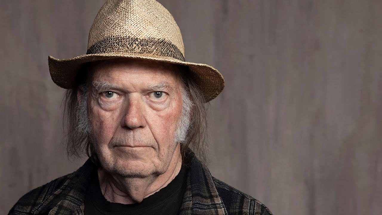 Neil Young vs. Spotify: le piattaforme reagiscono, gli artisti si schierano