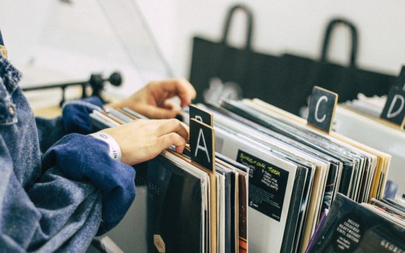 Record Store Day 2022 - foto di Oleg Ivanov - Unsplash