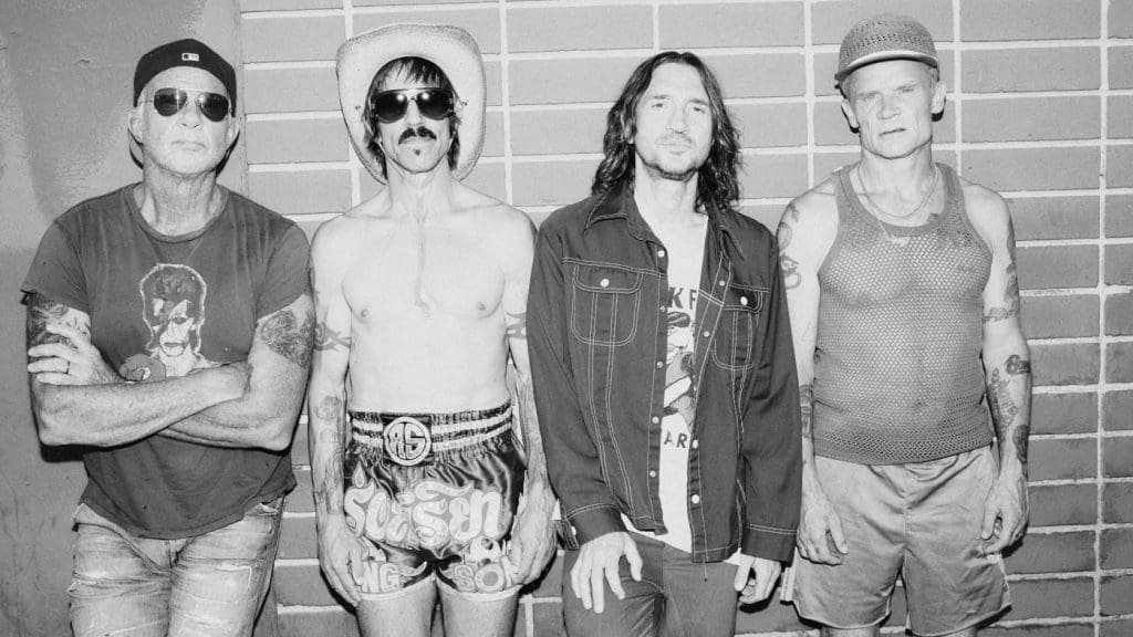 Red Hot Chili Peppers - Unlimited Love - 2