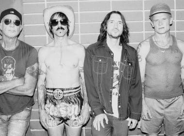 Red Hot Chili Peppers - Unlimited Love - 2