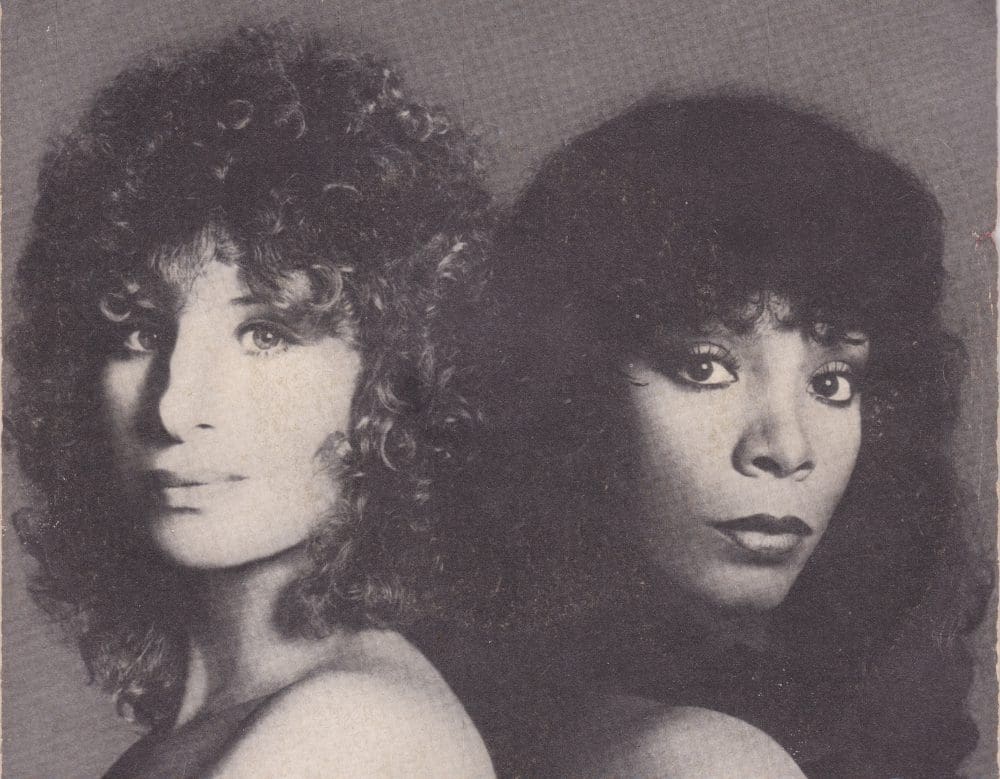 Barbra Streisand e Donna Summer, 1979, della copertina di No More Tears, foto di Francesco Scavullo