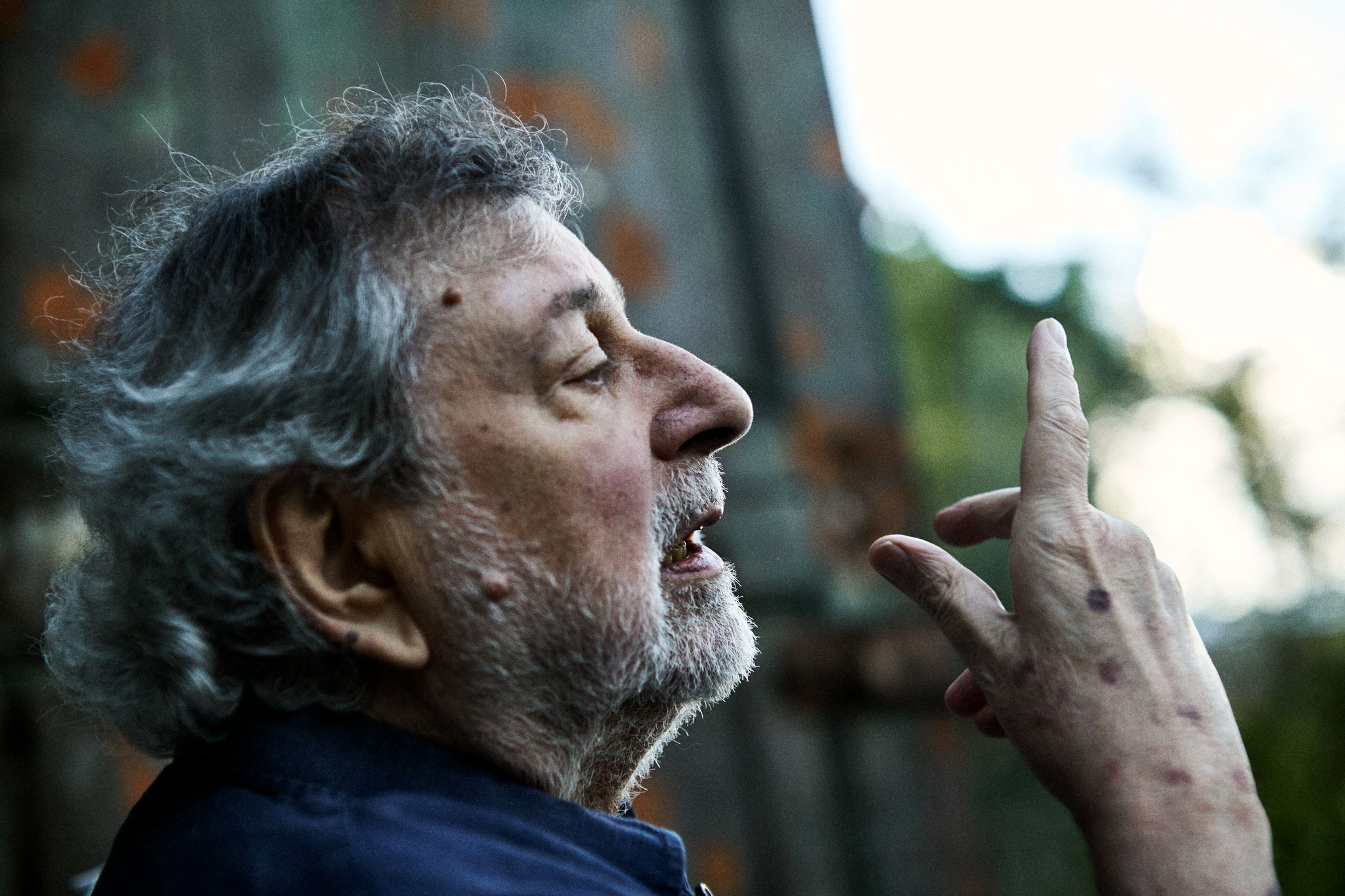 Francesco Guccini tornerà con un nuovo album il 18 novembre