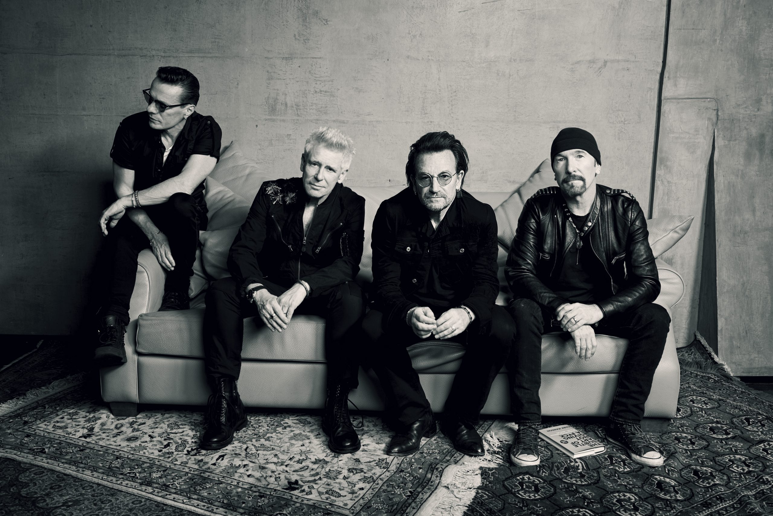 U2, ecco la tracklist di “Songs Of Surrender”, la nuova raccolta in uscita il 17 marzo