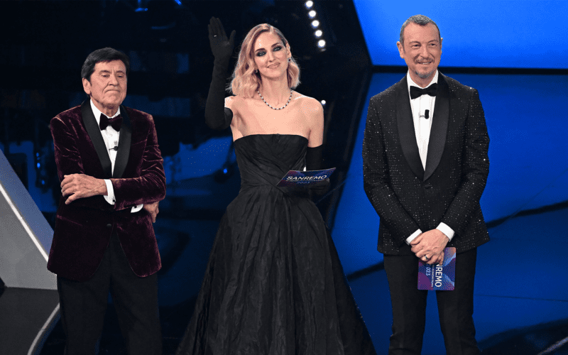 Gianni Morandi, Chiara Ferragni e Amadeus a Sanremo 2023 - Billboard-Italia - Ph AGF