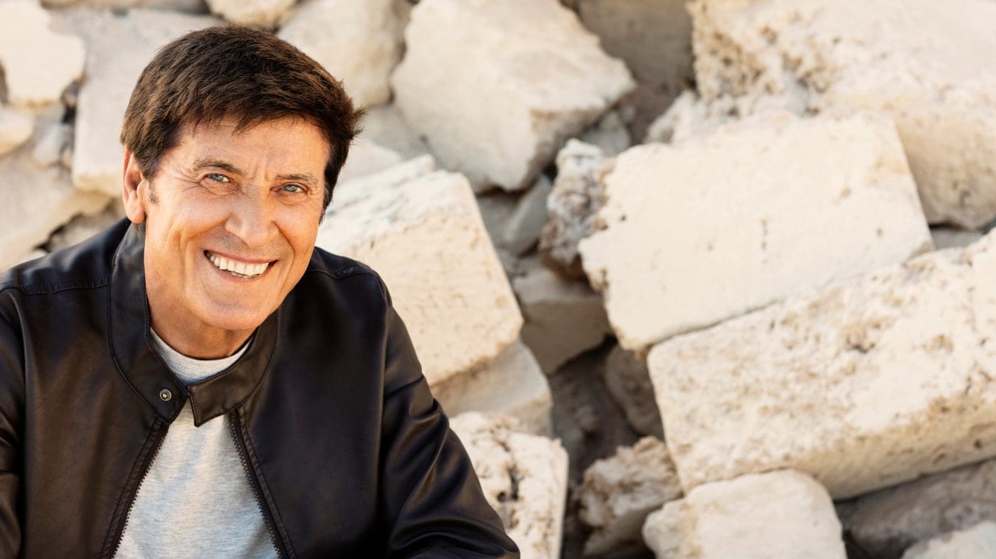 Gianni Morandi: «Sanremo è tornato a rispecchiare la musica italiana. E finalmente nessuno storce più il naso»