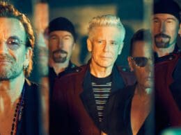 U2 - Songs of Surrender - recensione - foto di Kurt Iswarienko
