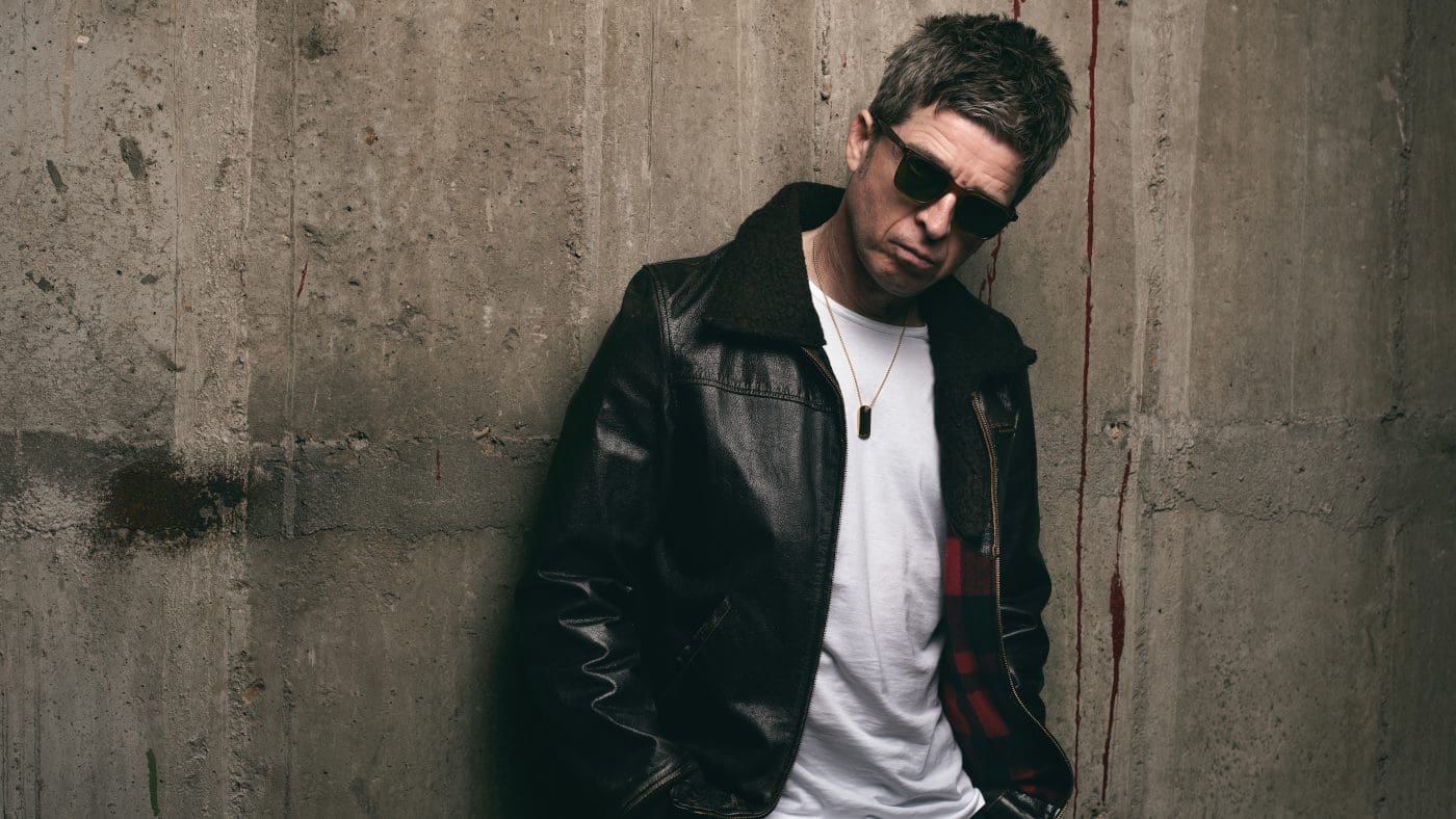 Noel Gallagher: «Alle case discografiche oggi interessa solo gente che suona i synth e beve tè»