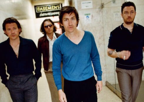 Lo stile, il rock e il coraggio di stupire secondo gli Arctic Monkeys