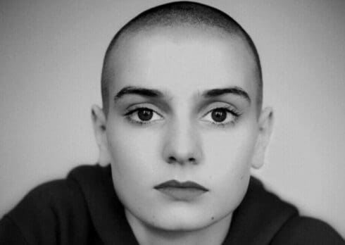 Gli eredi di Sinead O’Connor criticano l’uso di “Nothing Compares 2 U” da parte di Donald Trump