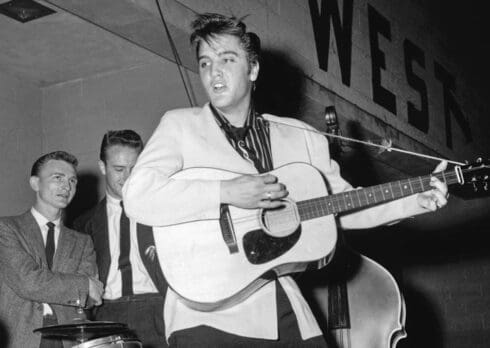 Elvis Presley, 10 curiosità che forse non conoscevi sul re del rock and roll