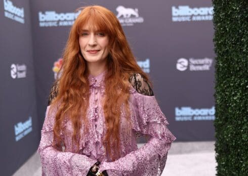 Florence Welch ha subito un intervento d’urgenza che le ha salvato la vita