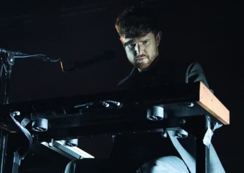 James Blake su X: «Le label dovrebbero pagare i terapeuti agli artisti»