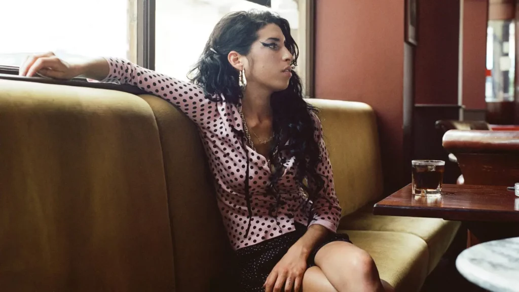 Amy Winehouse canzoni 40 anni