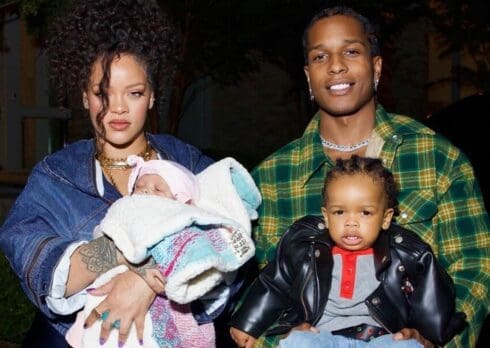 Rihanna e A$AP Rocky hanno posato per la prima volta con il loro secondogenito