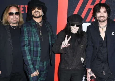 Tommy Lee dei Mötley Crüe, sette litri e mezzo di vodka al giorno e non sentirli