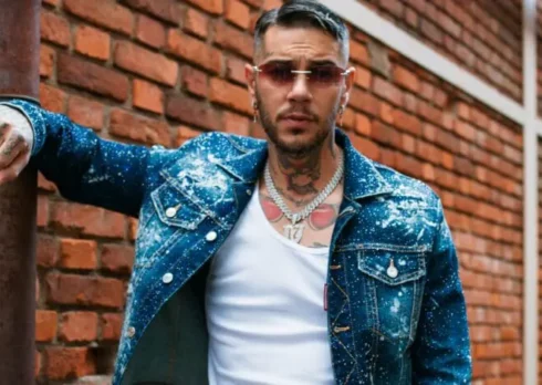 Il concerto di Capodanno di Emis Killa a Ladispoli: cosa sta succedendo