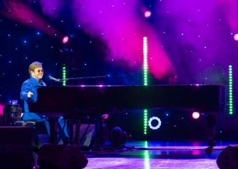 Esclusiva esibizione di Elton John al Gran Teatro La Fenice: l’evento sfavillante di Ferretti Group a Venezia