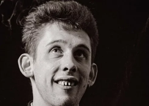 Ultimo giro per Shane MacGowan: a drinker with (song)writing problems