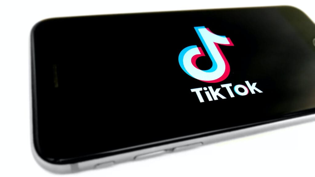 TikTok - Ticketmaster - biglietti concerti - foto via Unsplash