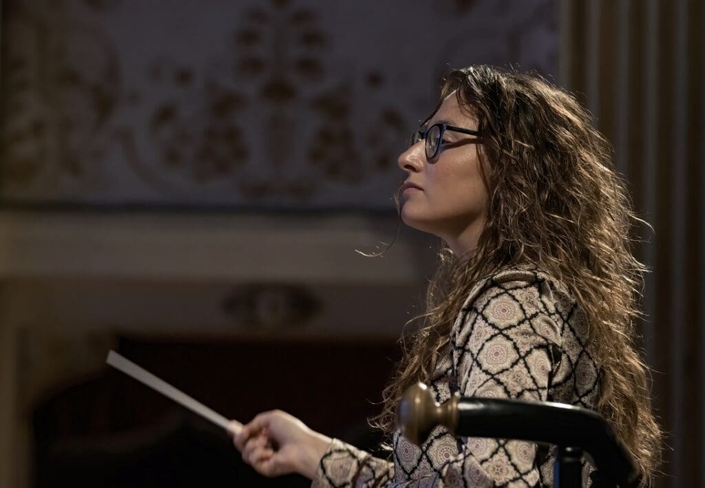 Donne nella musica, intervista Alicia Galli, direttrice d'orchestra, foto di Luca Nicoli