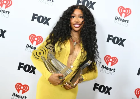 iHeartRadio Awards: il trionfo di SZA, il discorso di Beyoncé e ovviamente Taylor Swift