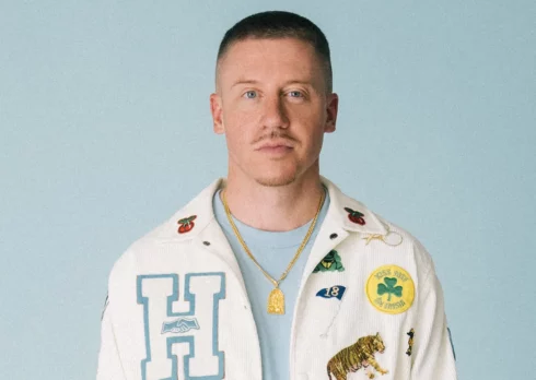 Macklemore si aggiunge alla line-up del Red Valley 2024