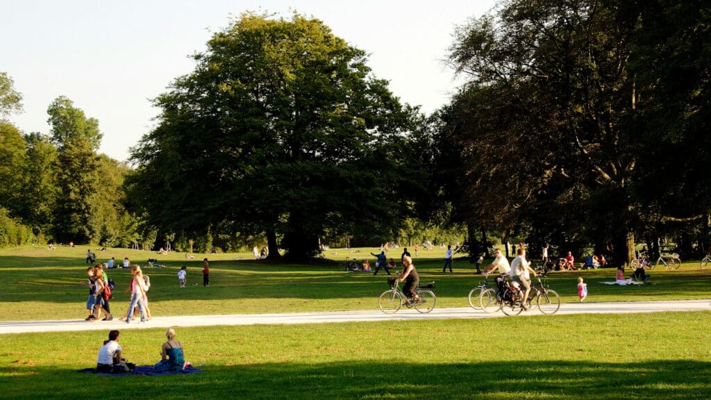 Le migliori canzoni per una passeggiata al parco