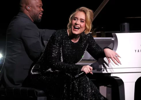 Adele incontra la mini Adele a Las Vegas: guarda il video