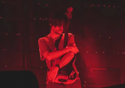 Jonny Greenwood: «Costringere i musicisti a non esibirsi è censura»