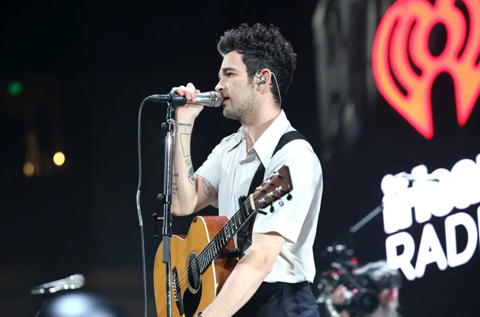 I 1975 sono stati denunciati per il bacio di Matty Healy al Malaysia’s Good Vibes Festival