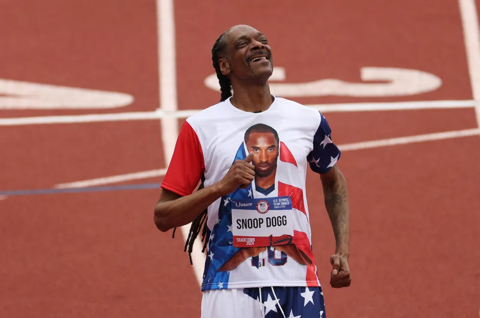 Snoop Dogg porterà la fiaccola olimpica a Parigi 2024